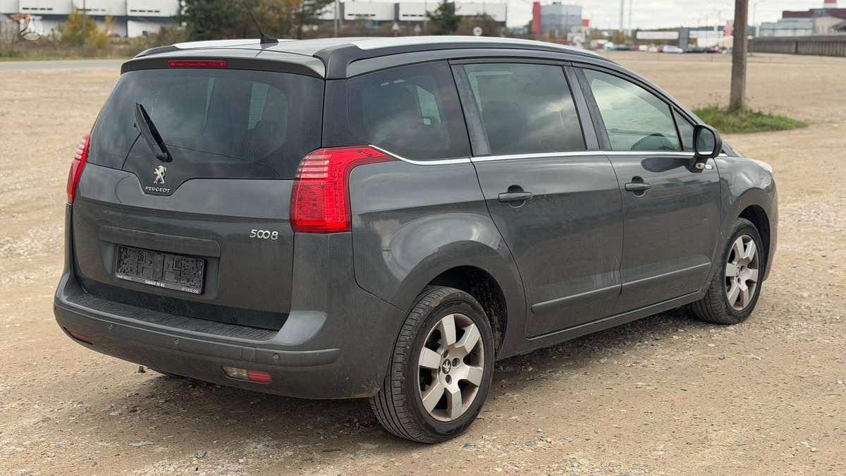 Peugeot 5008 2014 — engine 1560 cm³, 116 HP (85kW)