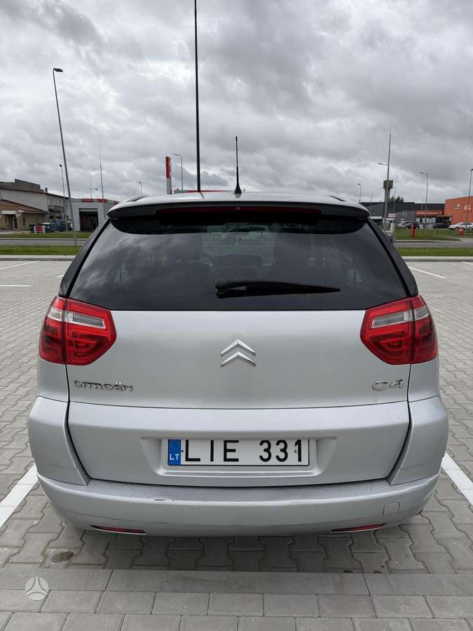 Citroen C4 2010 — engine 1560 cm³, 109 HP (80kW)