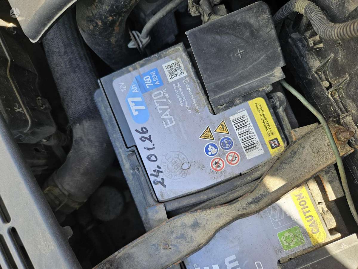 Toyota Corolla 2004 — photo 12