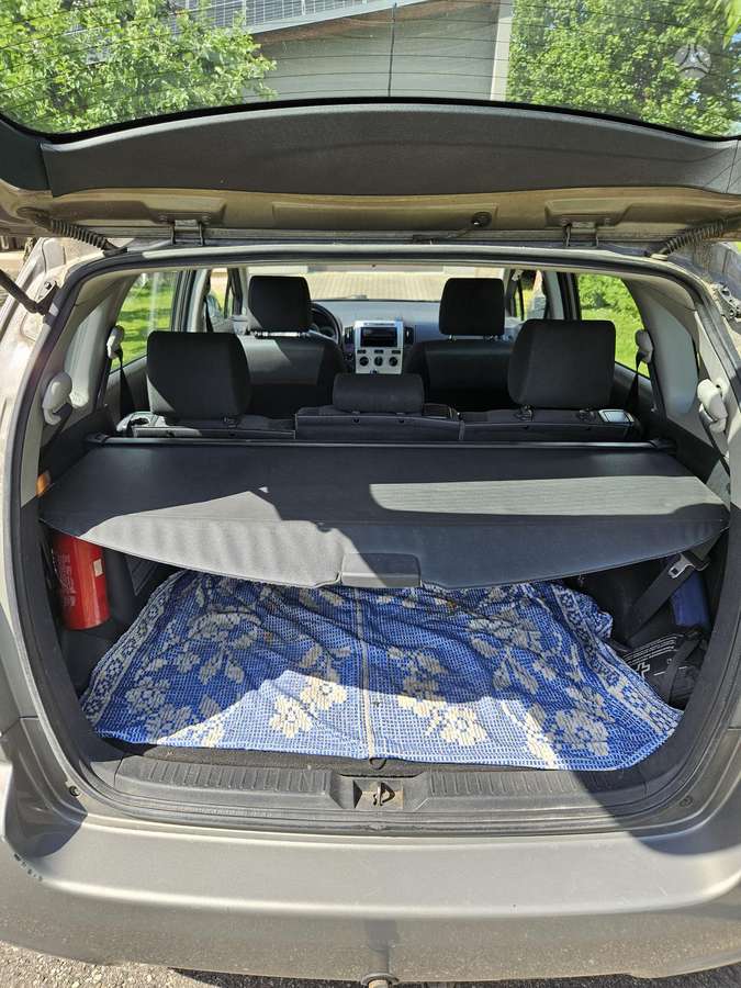 Toyota Corolla 2004 — photo 5