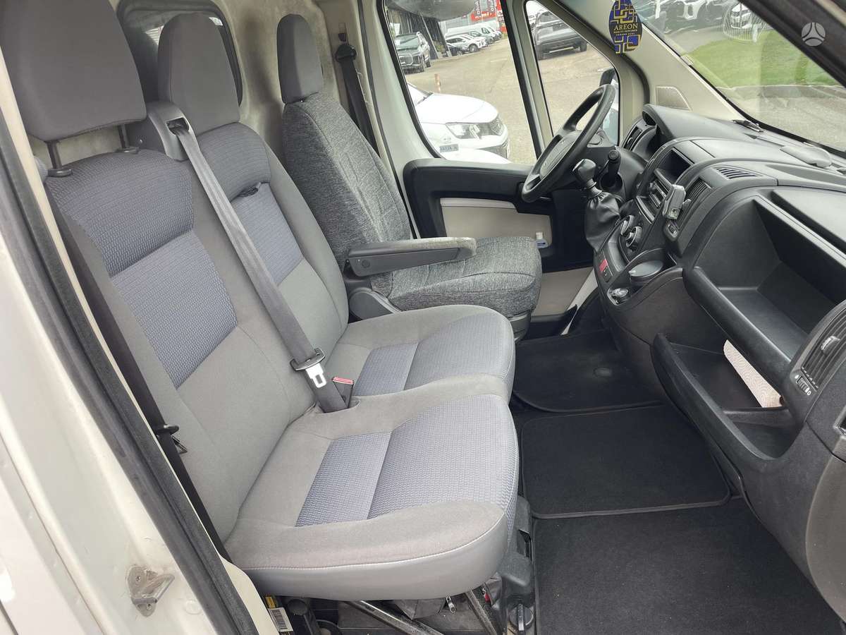 Citroen Jumper 2012 — photo 15
