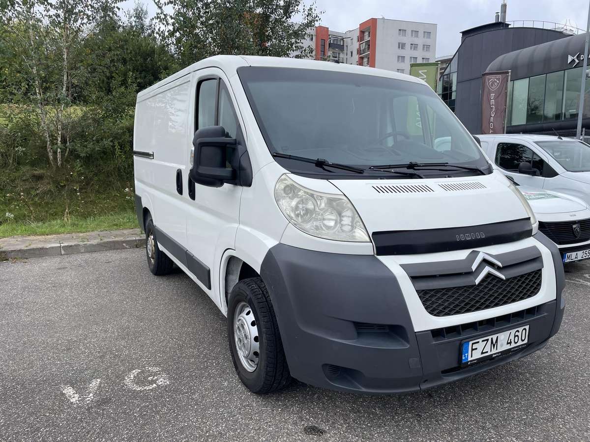 Citroen Jumper 2012 — rear view