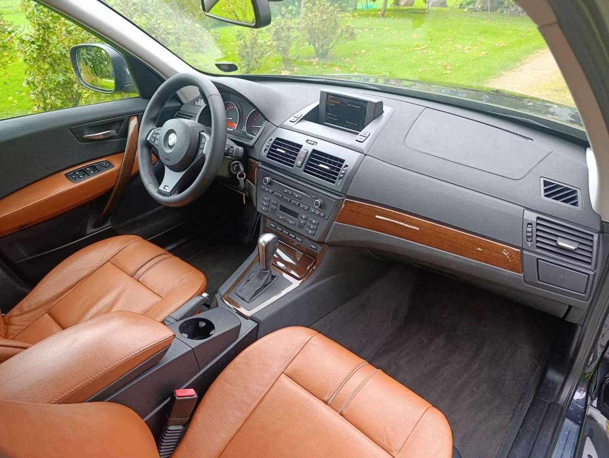 BMW X3 2010 — фото 12
