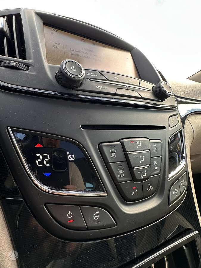 Opel Insignia 2014 — фото 10