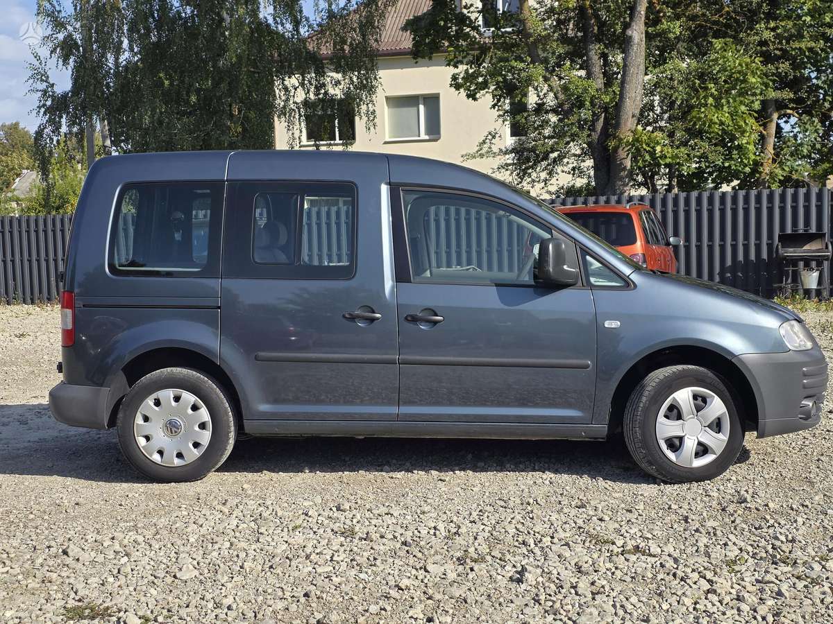Volkswagen Caddy 2007 — двигун 1896 cm³, 105 HP (77kW)