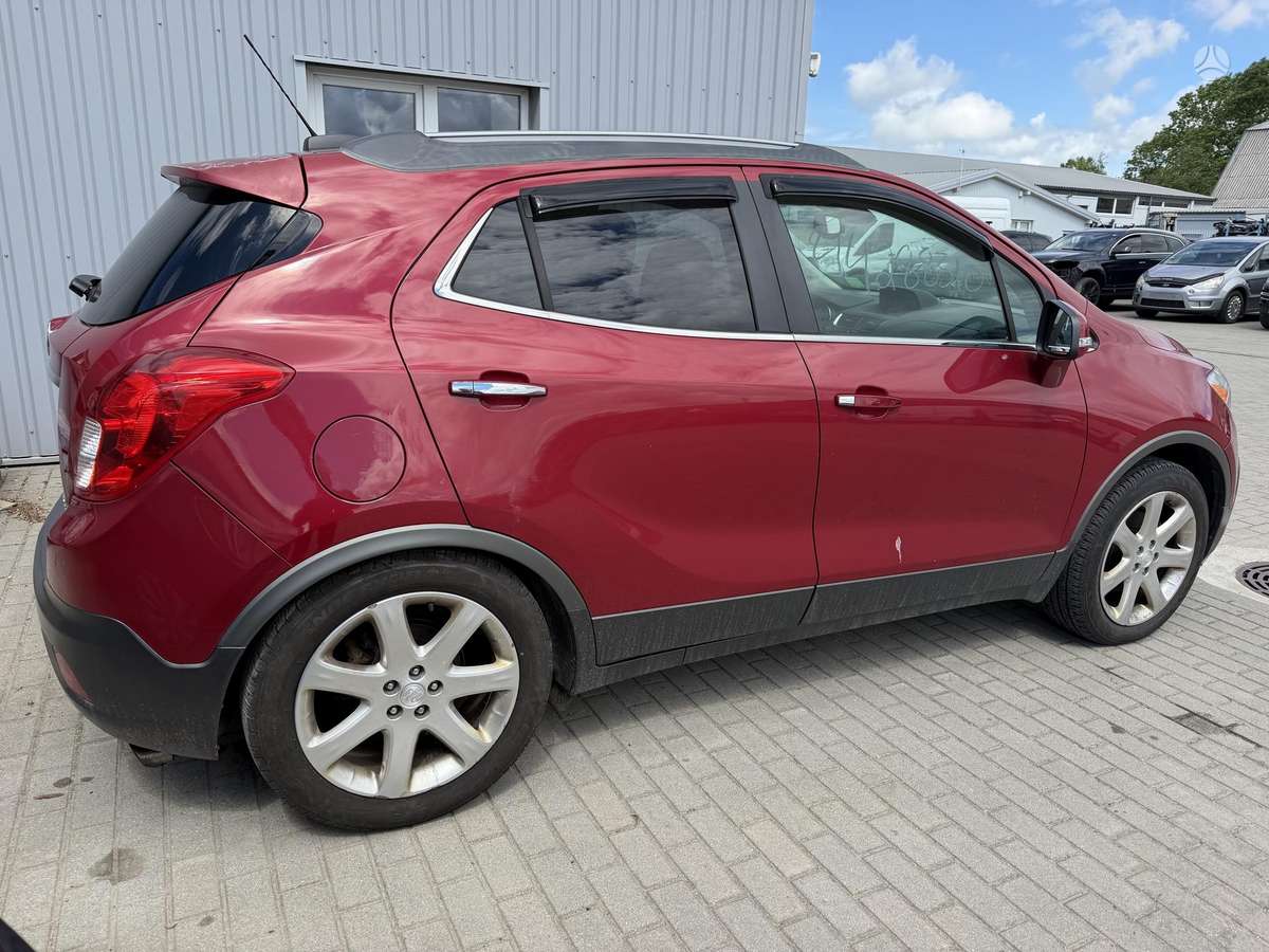 Buick Encore 2015 — салон