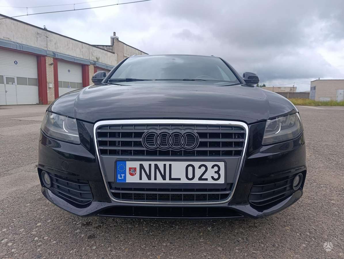 Audi A4 2009 — photo 8