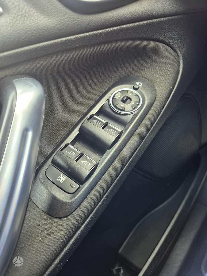 Ford S-MAX 2009 — photo 10