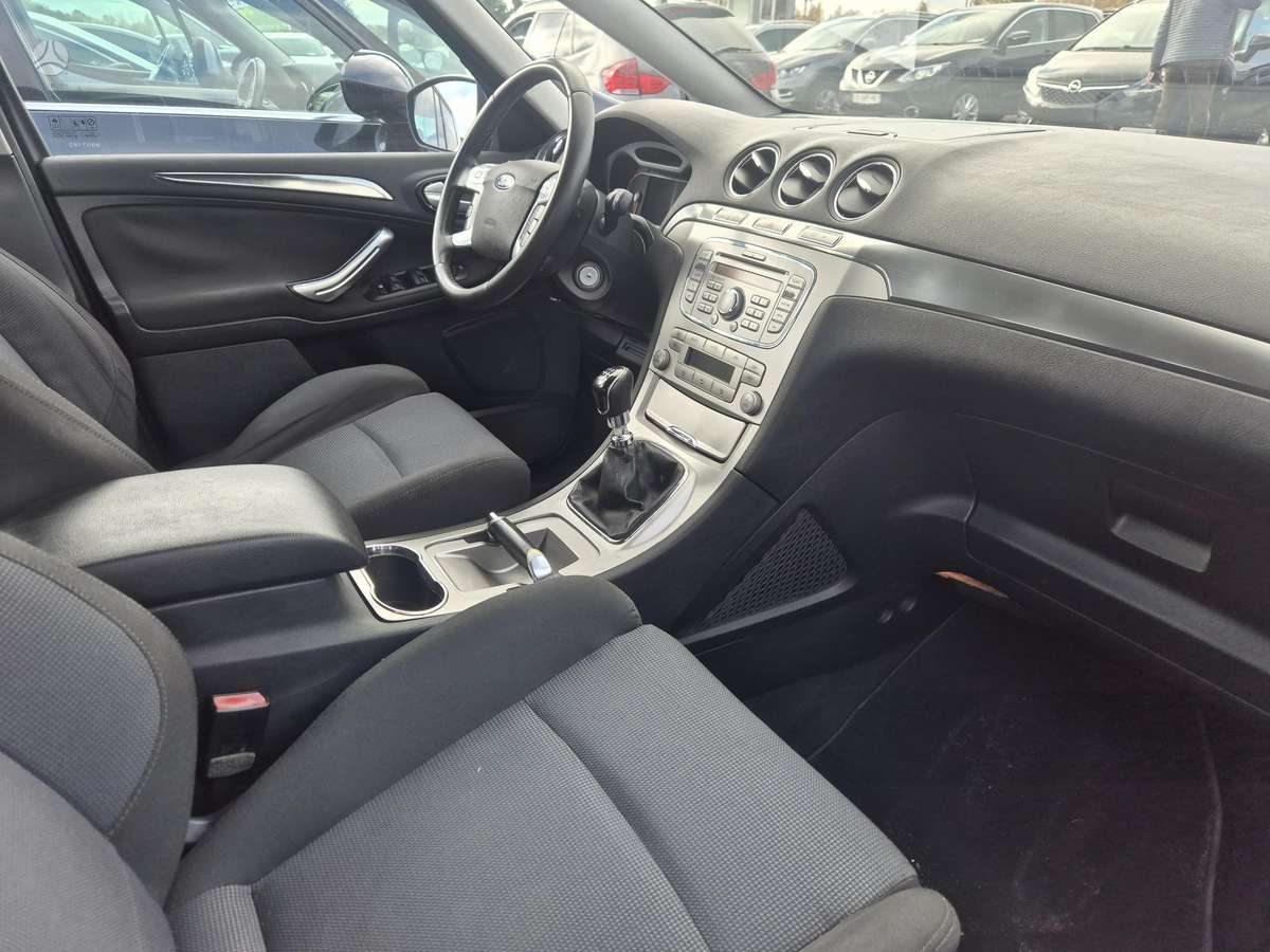 Ford S-MAX 2009 — photo 6