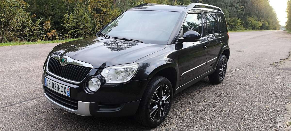 Skoda Yeti 2013 — interior