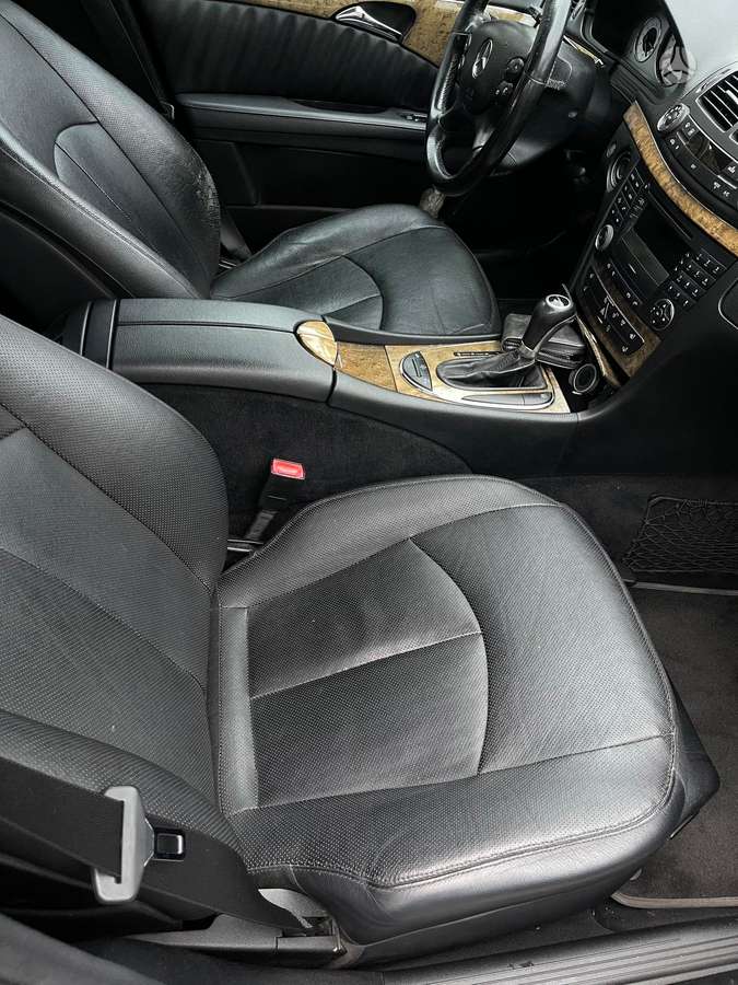 Mercedes-Benz E280 2008 — photo 11