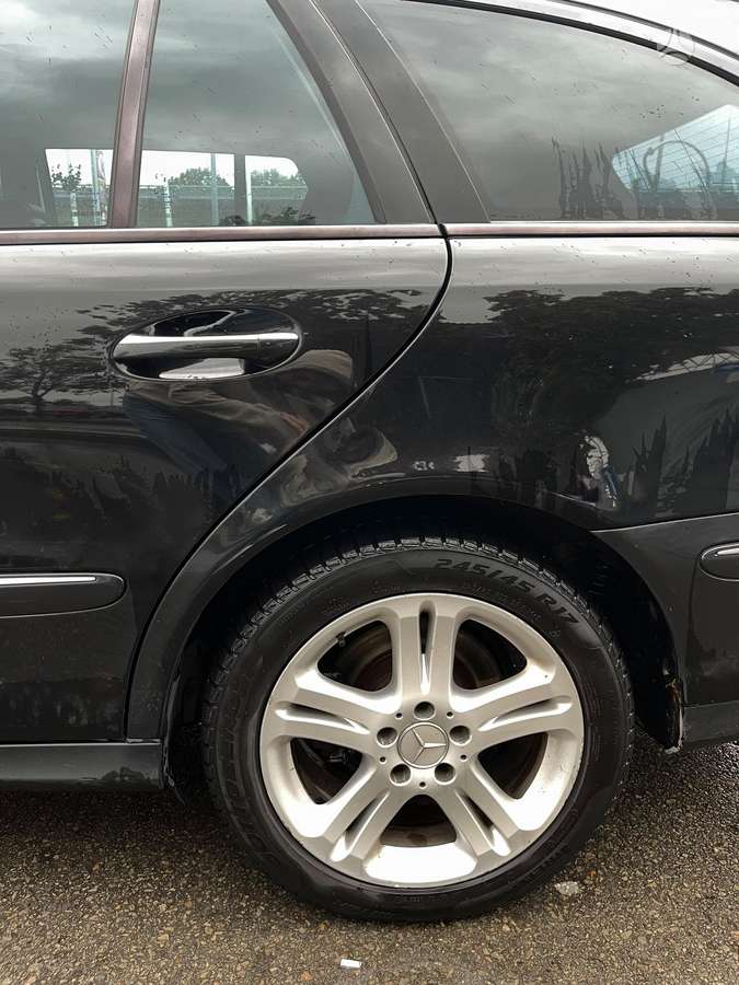 Mercedes-Benz E280 2008 — photo 13