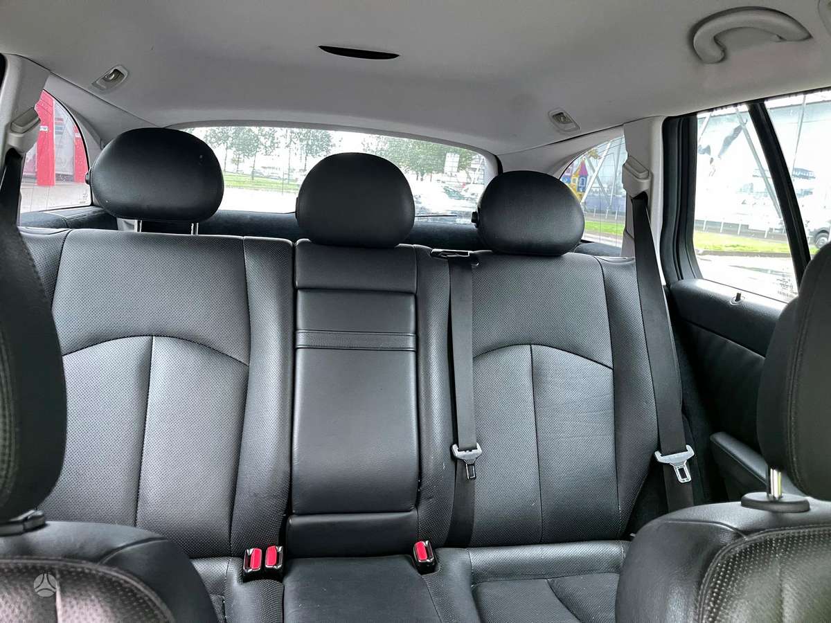 Mercedes-Benz E280 2008 — photo 18
