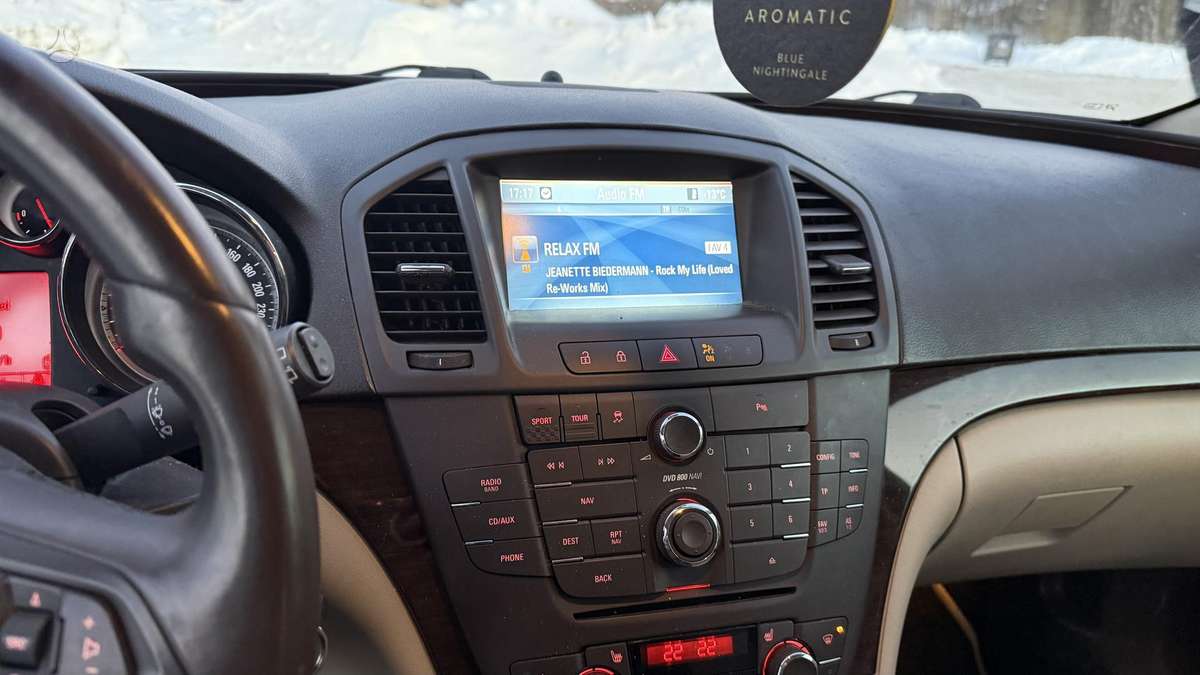 Opel Insignia 2011 — photo 13