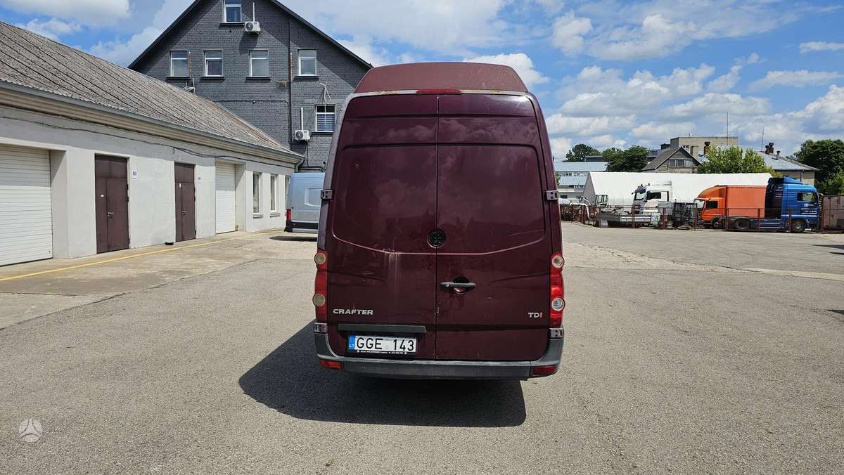 Volkswagen Crafter 2012 — photo 6