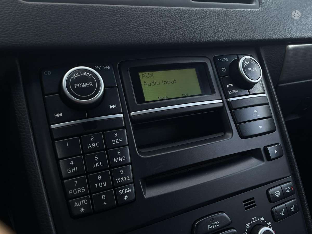 Volvo XC90 2008 — photo 17