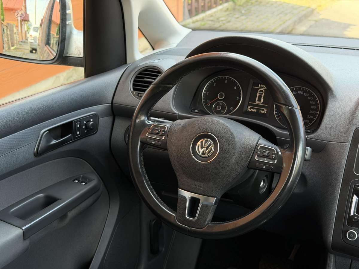 Volkswagen Caddy 2012 — photo 27