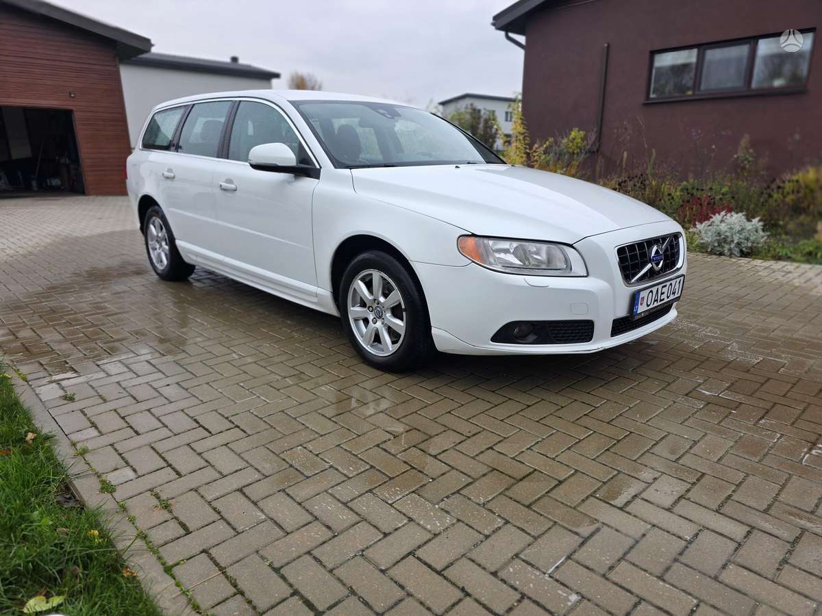 Volvo V70 2012 — engine 1984 cm³, 163 HP (120kW)