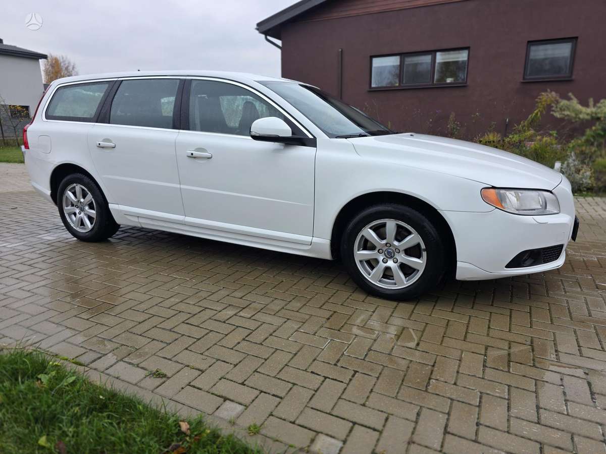 Volvo V70 2012 — photo 5