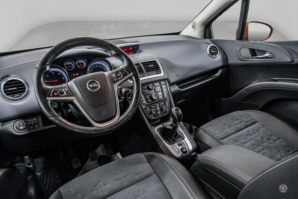 Opel Meriva 2013 — photo 10