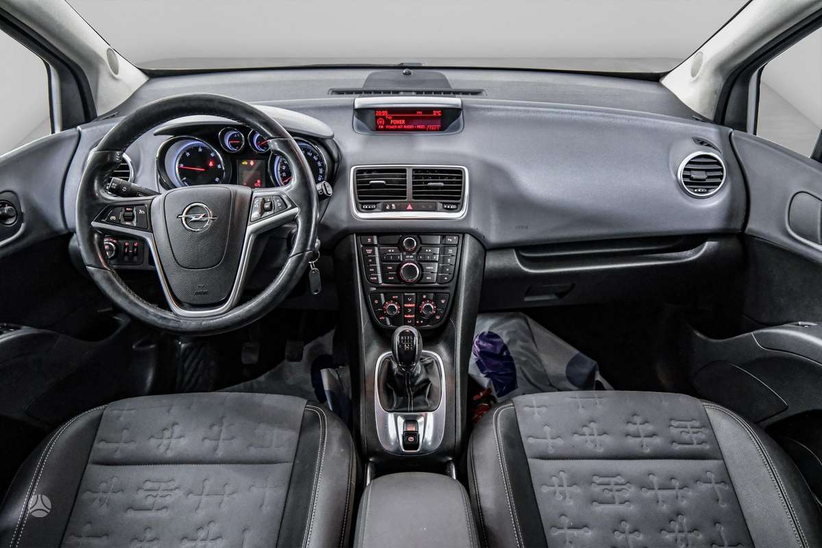 Opel Meriva 2013 — photo 11