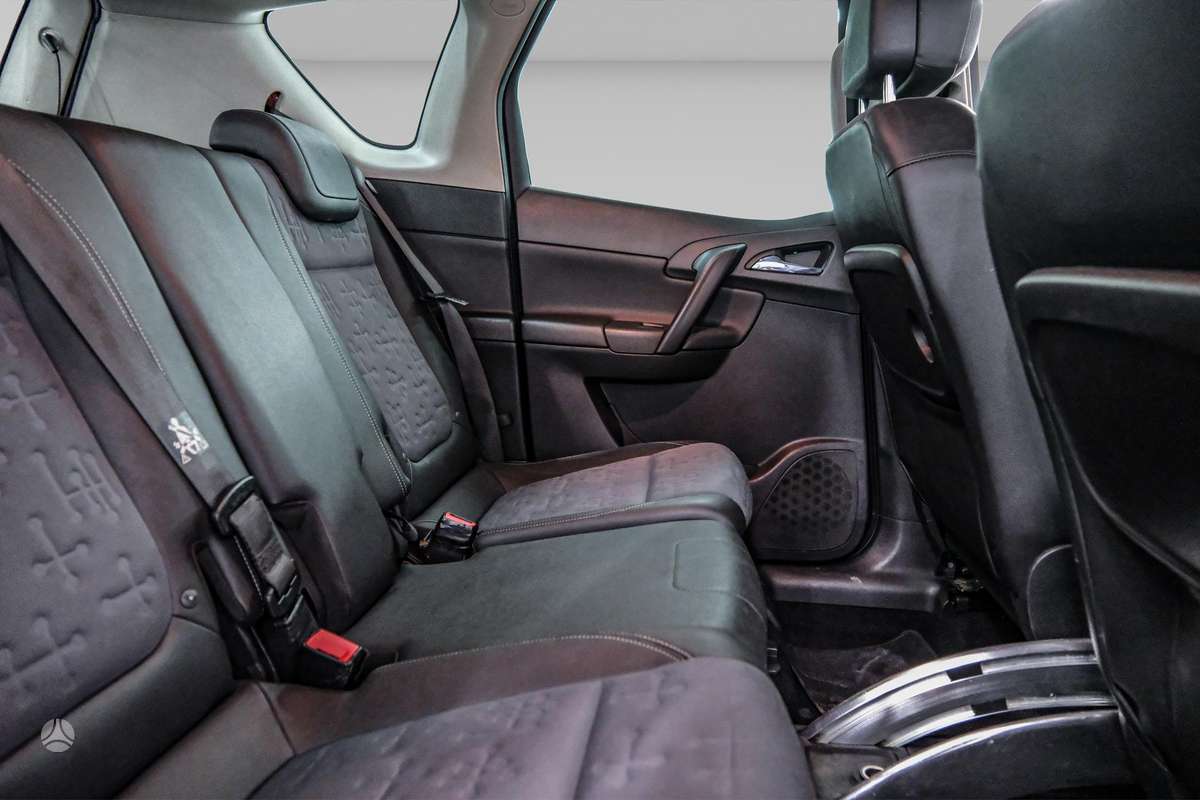 Opel Meriva 2013 — photo 13