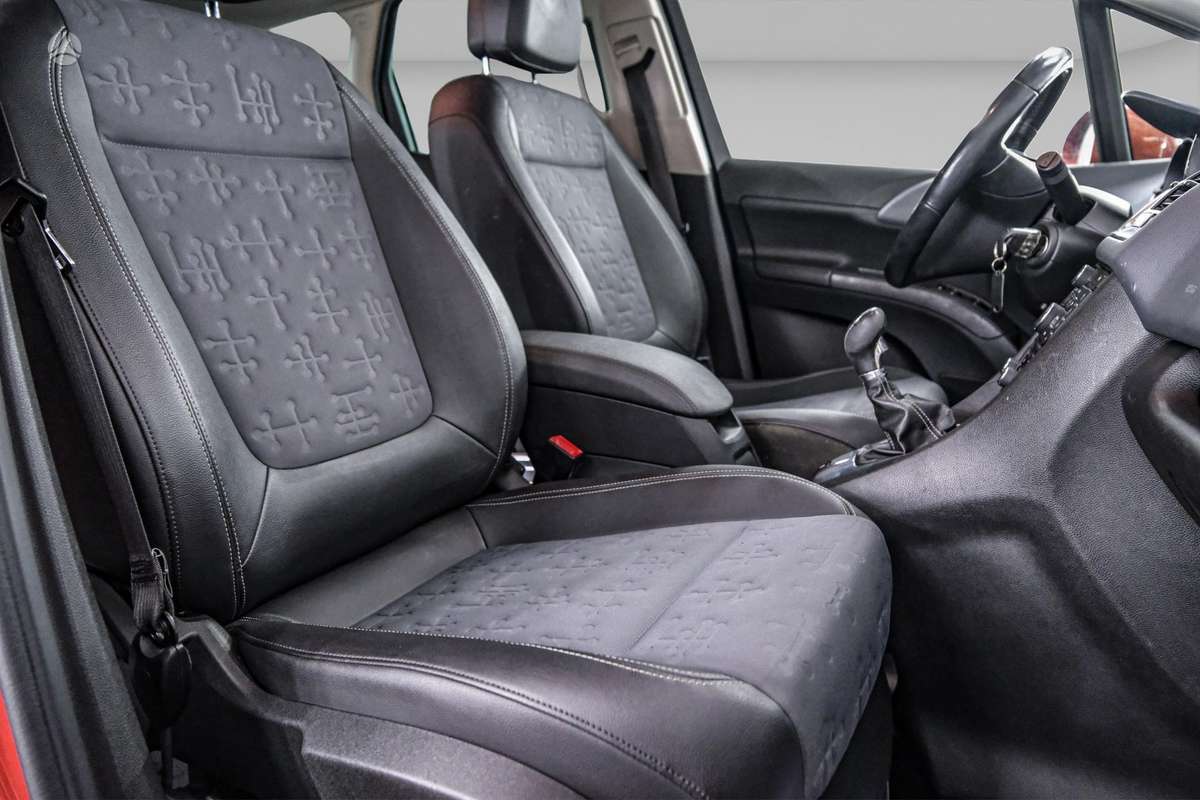 Opel Meriva 2013 — photo 6
