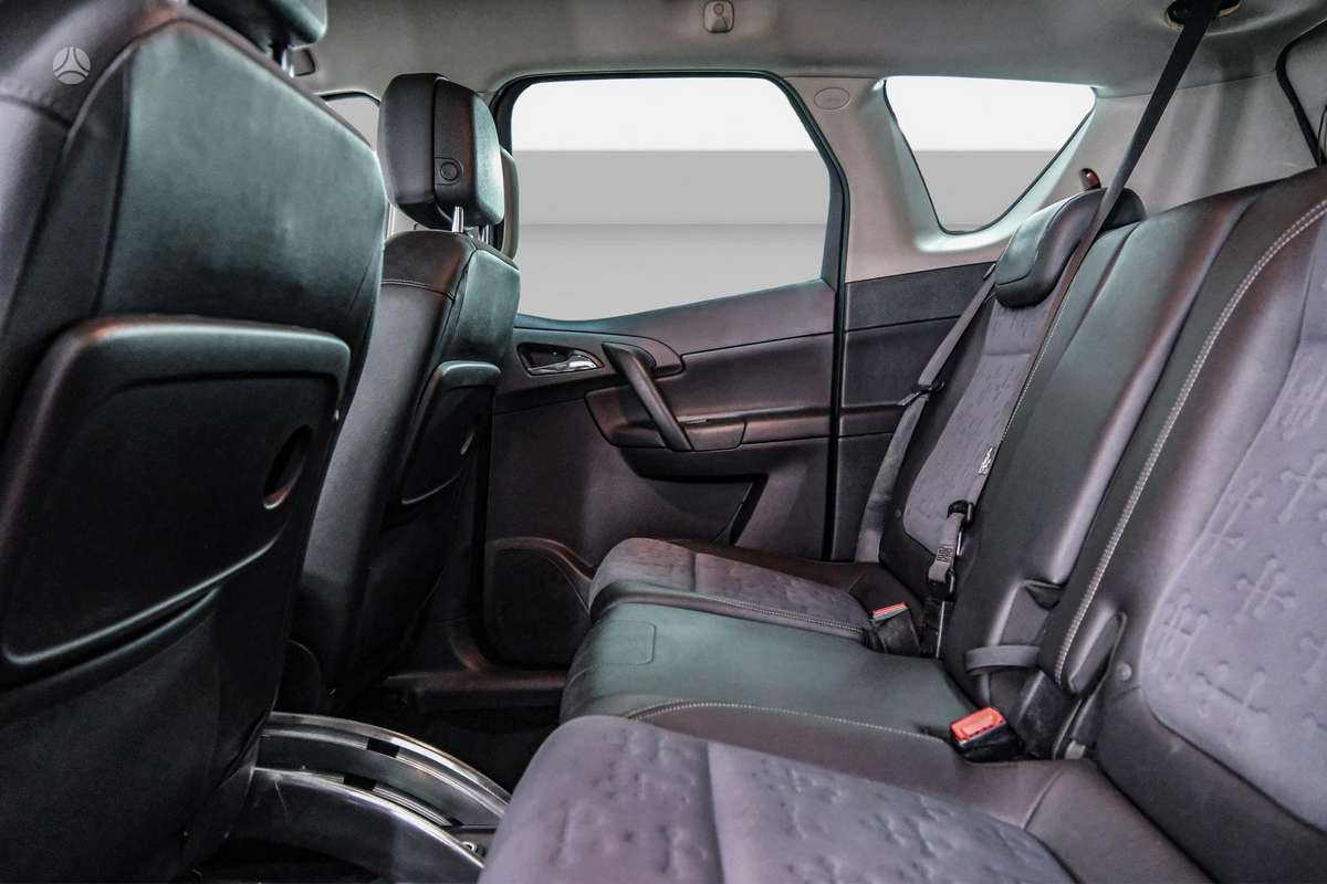 Opel Meriva 2013 — photo 9