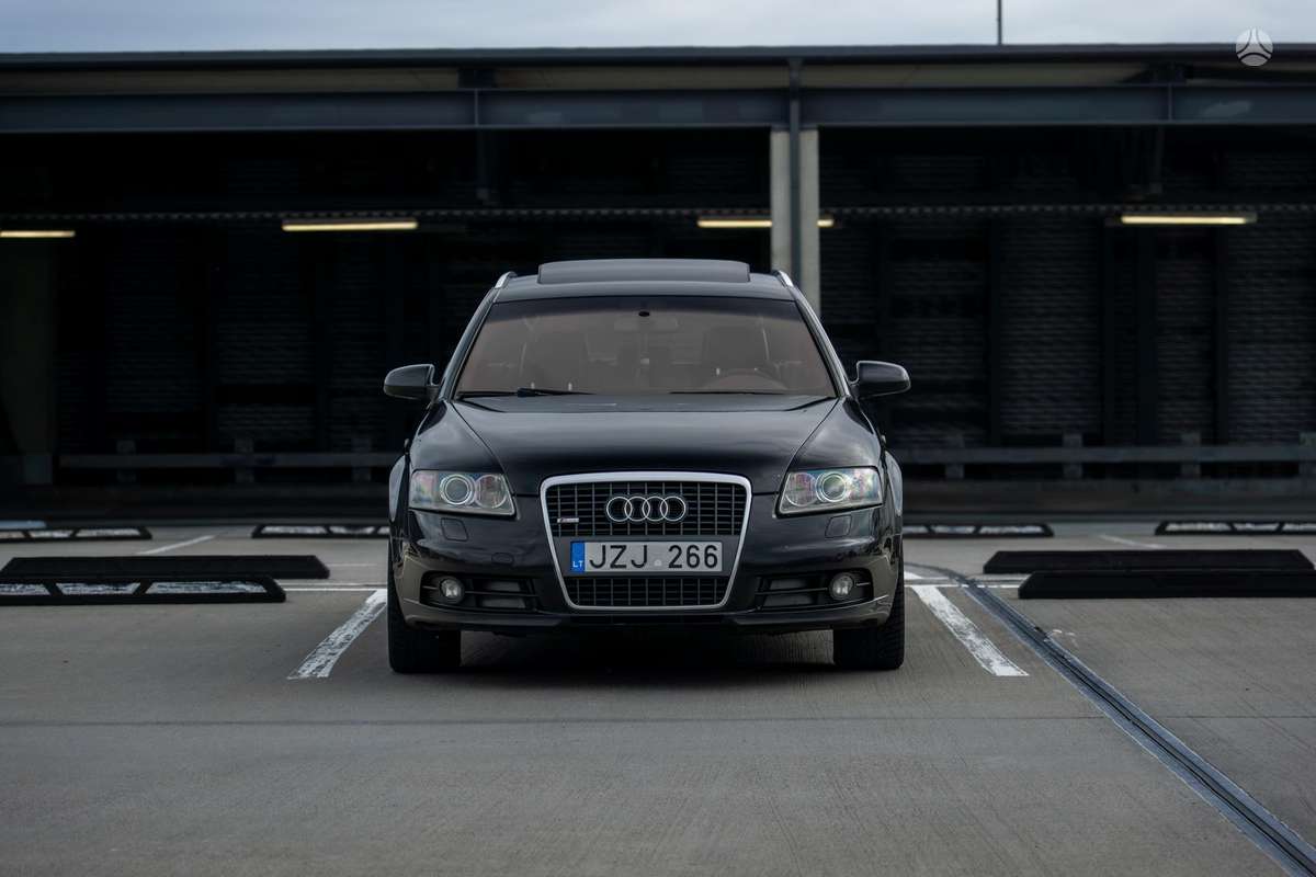 Audi A6 2006 — салон