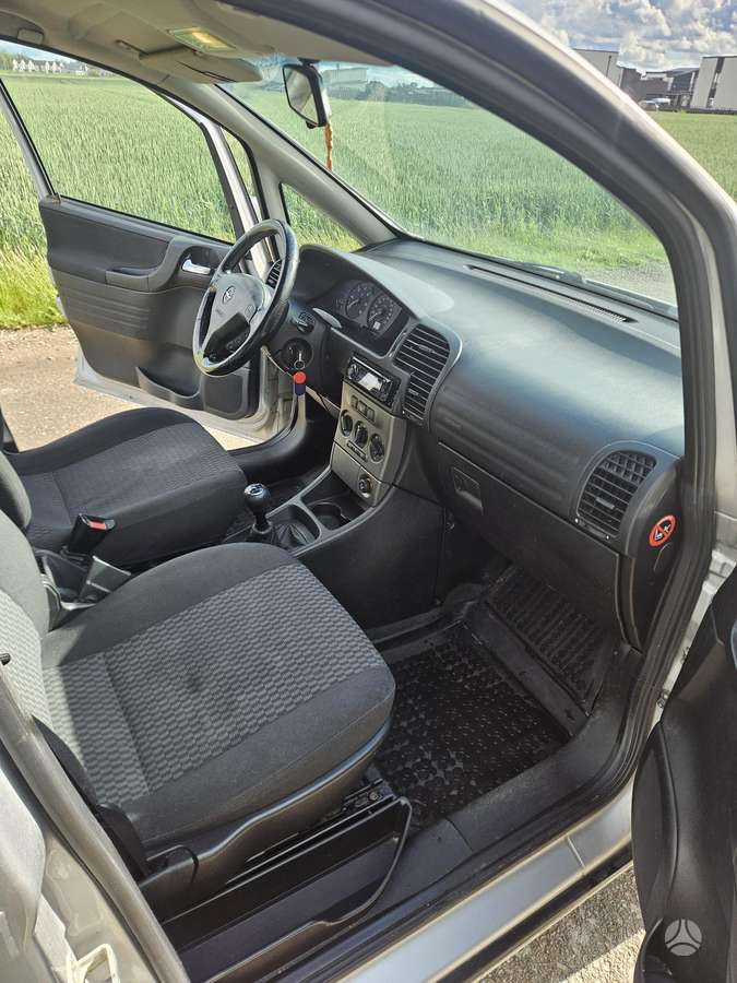 Opel Zafira 2005 — photo 11