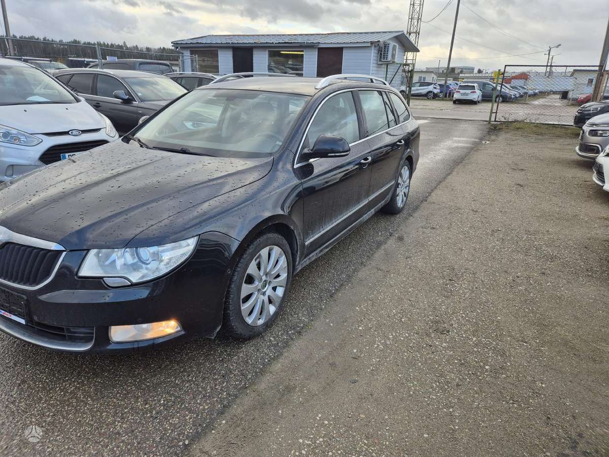 Skoda Superb 2012 — photo 6