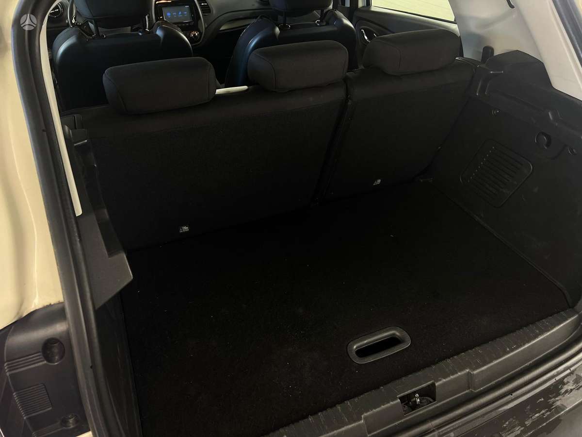 Renault Captur 2015 — photo 17