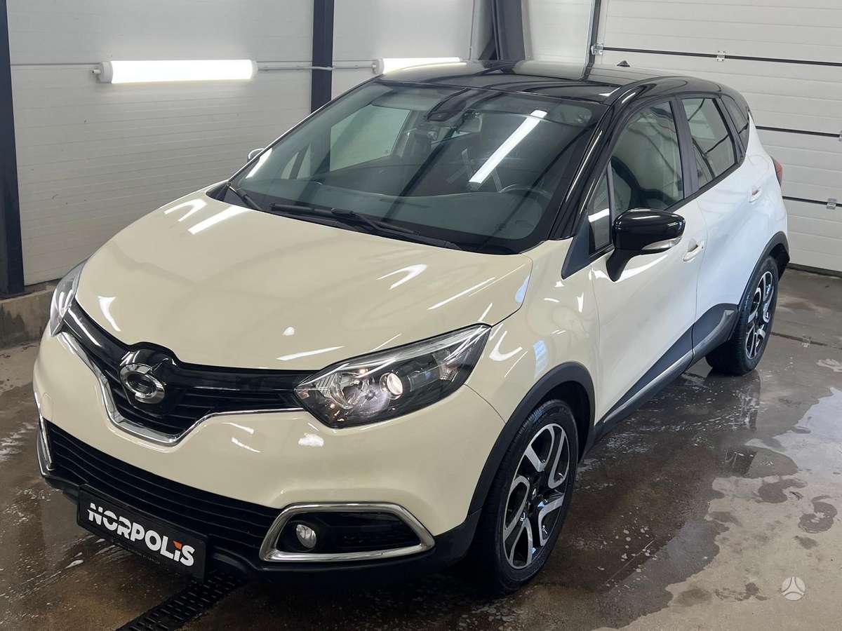 Renault Captur 2015 — interior
