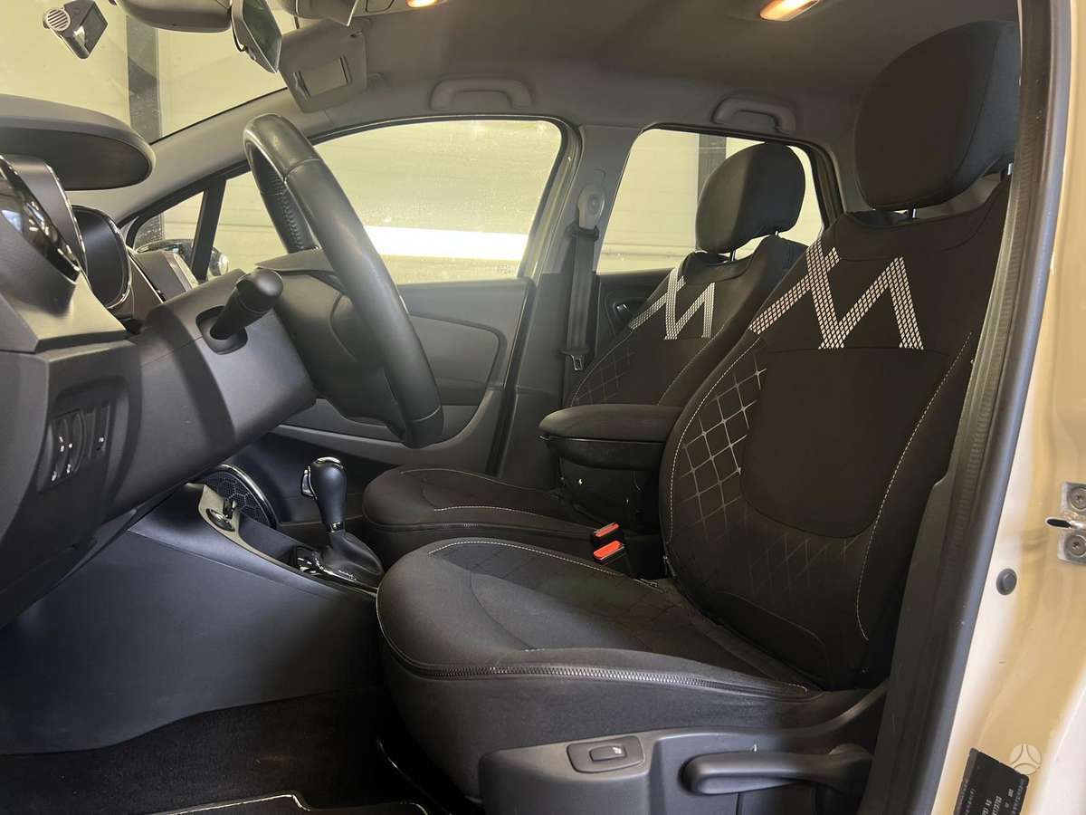 Renault Captur 2015 — photo 9
