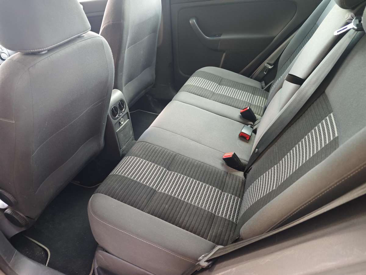 Volkswagen Golf 2008 — photo 11