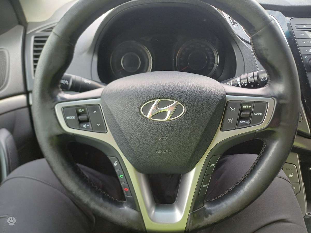 Hyundai i40 2015 — photo 10