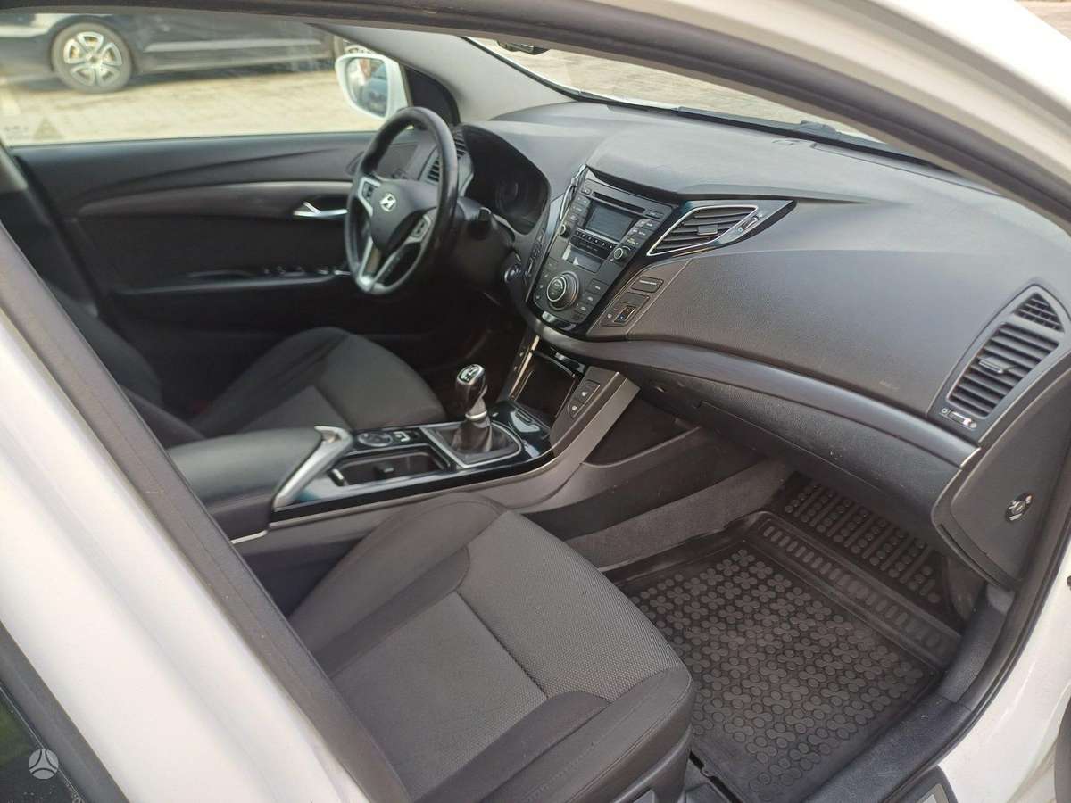 Hyundai i40 2015 — photo 14