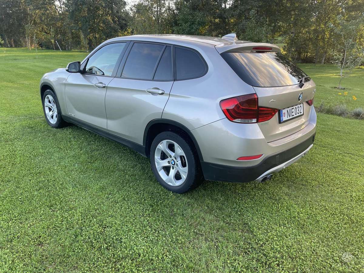 BMW X1 2012 — photo 9