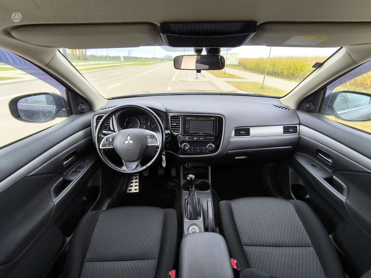 Mitsubishi Outlander 2013 — photo 10