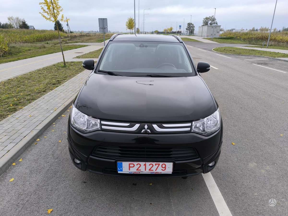 Mitsubishi Outlander 2013 — photo 8
