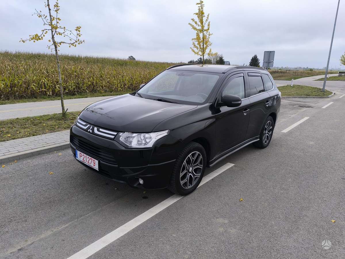 Mitsubishi Outlander 2013 — photo 9