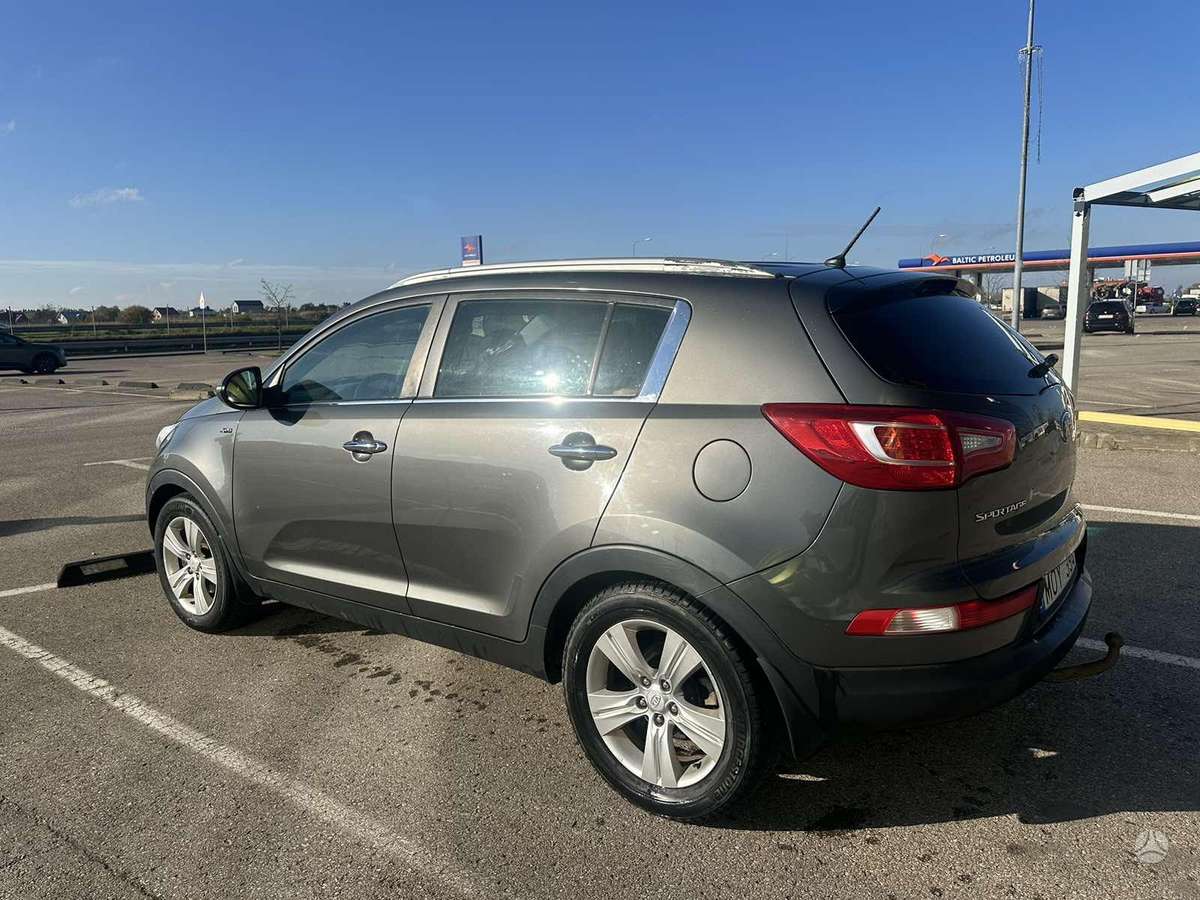 Kia Sportage 2013 — engine 2000 cm³, 184 HP (135kW)