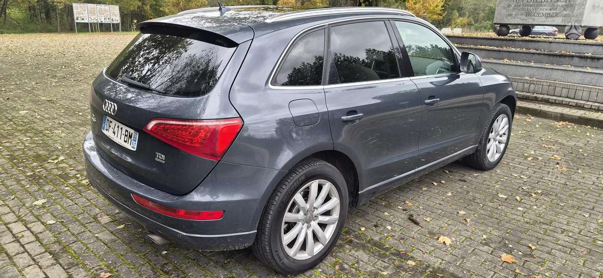Audi Q5 2009 — photo 17