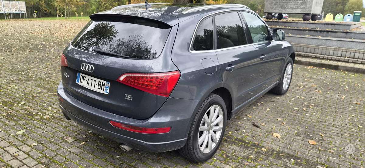 Audi Q5 2009 — photo 18