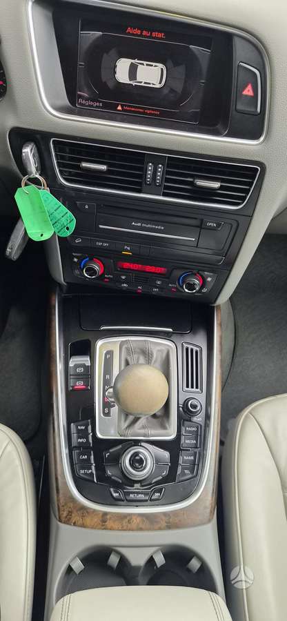 Audi Q5 2009 — photo 24