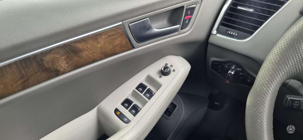 Audi Q5 2009 — photo 25