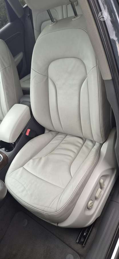 Audi Q5 2009 — photo 26
