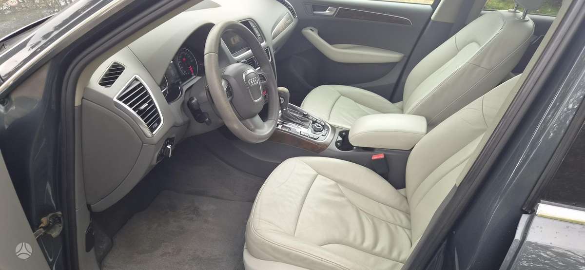 Audi Q5 2009 — photo 27