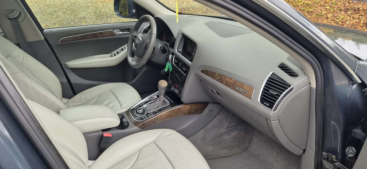 Audi Q5 2009 — photo 28