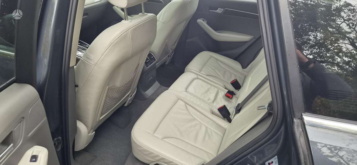 Audi Q5 2009 — photo 31